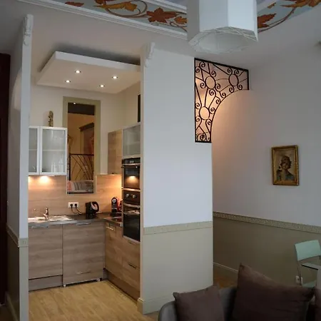 Le Stanislas, Un Style! * Νανσύ